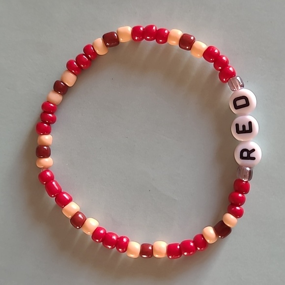 TAYLOR SWIFT BRACELETS- Handmade - Picture 3 of 4